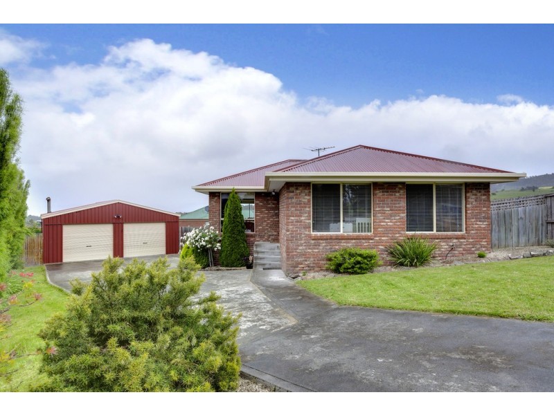 28 Mariner Circle, Kingston TAS 7050