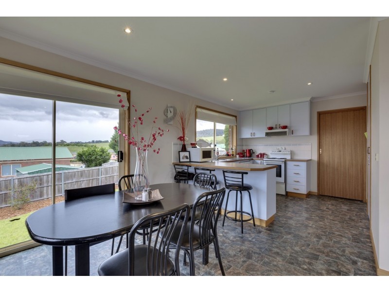 28 Mariner Circle, Kingston TAS 7050
