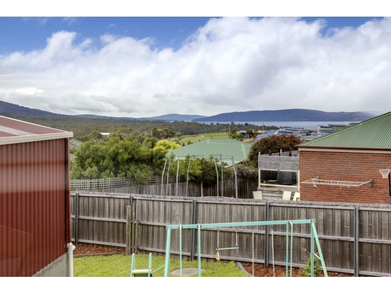 28 Mariner Circle, Kingston TAS 7050