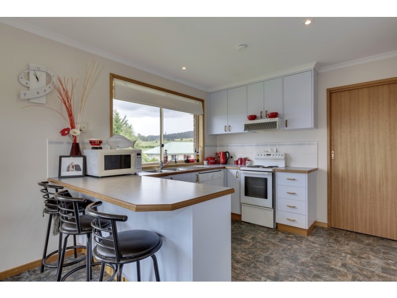 28 Mariner Circle, Kingston TAS 7050