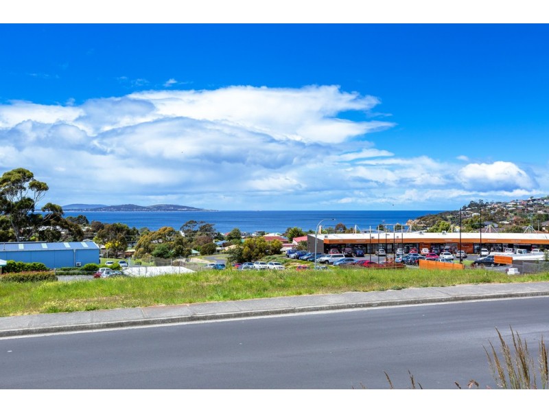 3/10 Opal Drive, Blackmans Bay TAS 7052