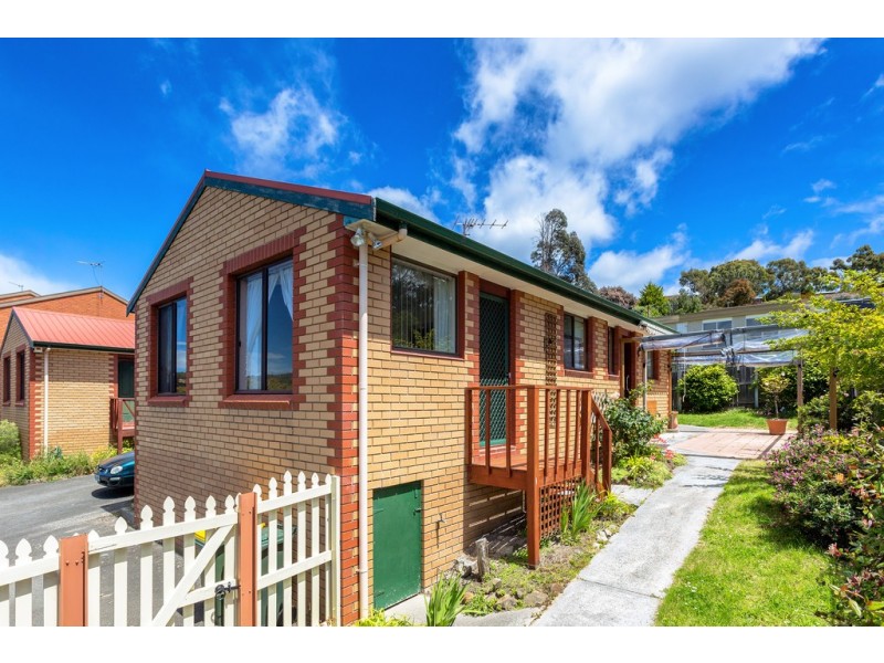 3/10 Opal Drive, Blackmans Bay TAS 7052