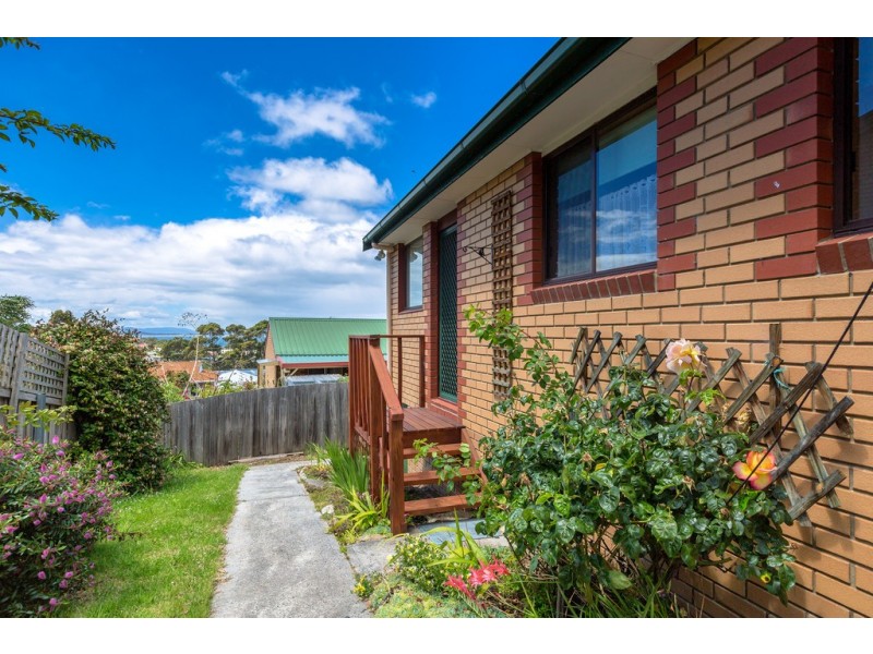 3/10 Opal Drive, Blackmans Bay TAS 7052