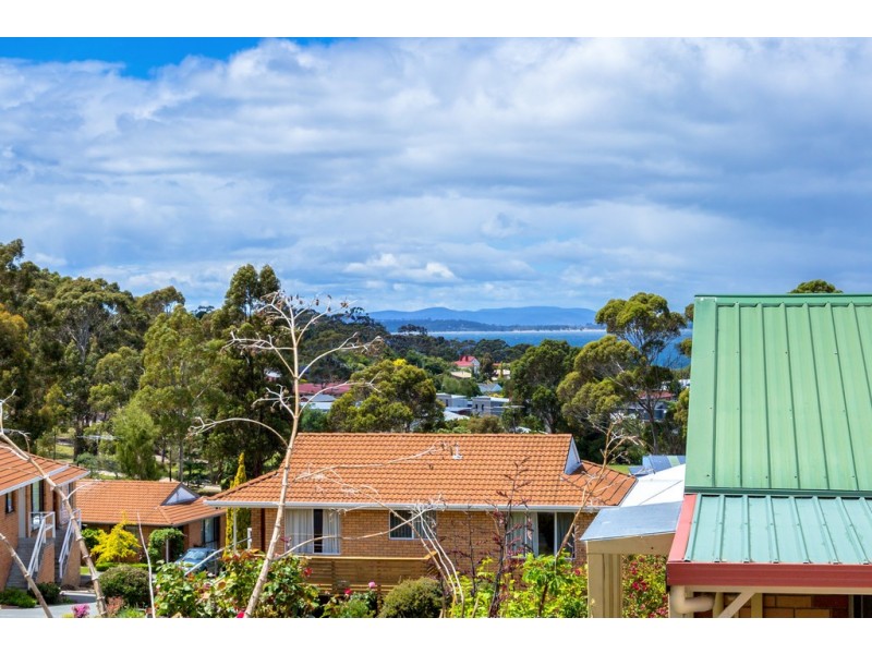 3/10 Opal Drive, Blackmans Bay TAS 7052