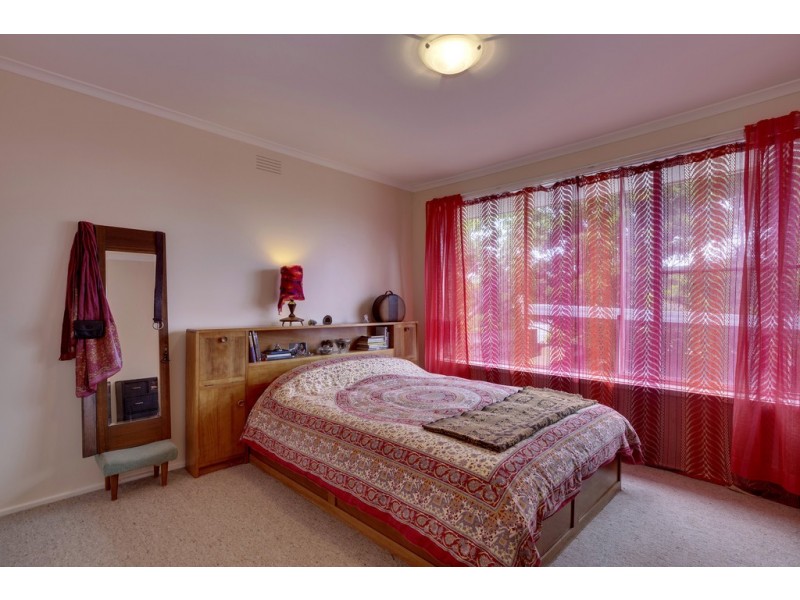 24 Tarana Road, Blackmans Bay TAS 7052