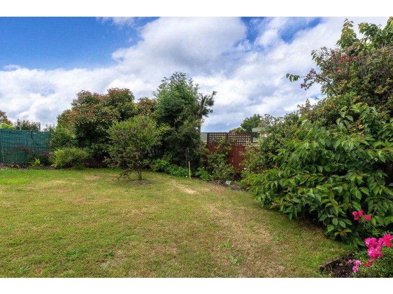 24 Tarana Road, Blackmans Bay TAS 7052