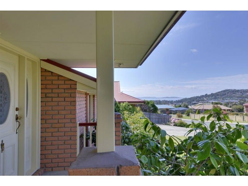 100 Willowbend Road, Kingston TAS 7050