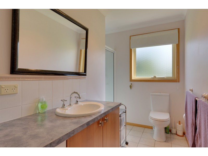 100 Willowbend Road, Kingston TAS 7050