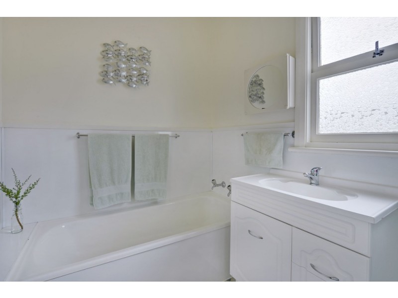 61 Balmoral Road, Kingston Beach TAS 7050