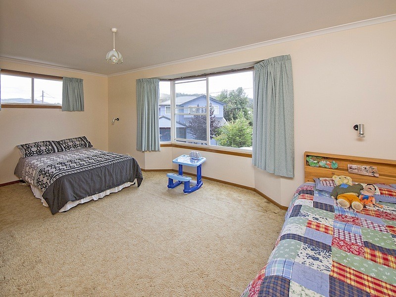 12 Ewing Avenue, Kingston Beach TAS 7050