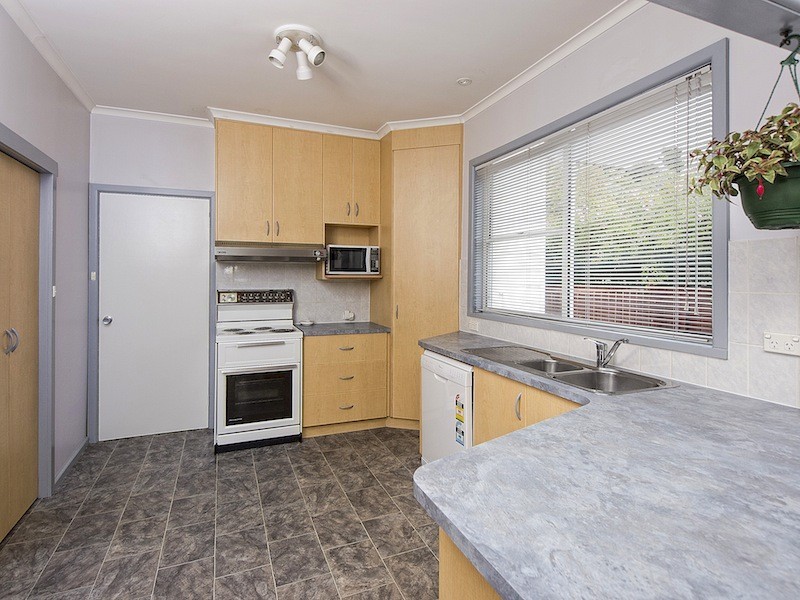 12 Ewing Avenue, Kingston Beach TAS 7050