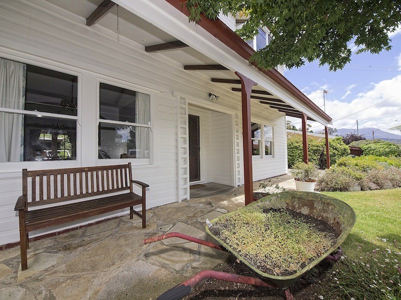 12 Ewing Avenue, Kingston Beach TAS 7050