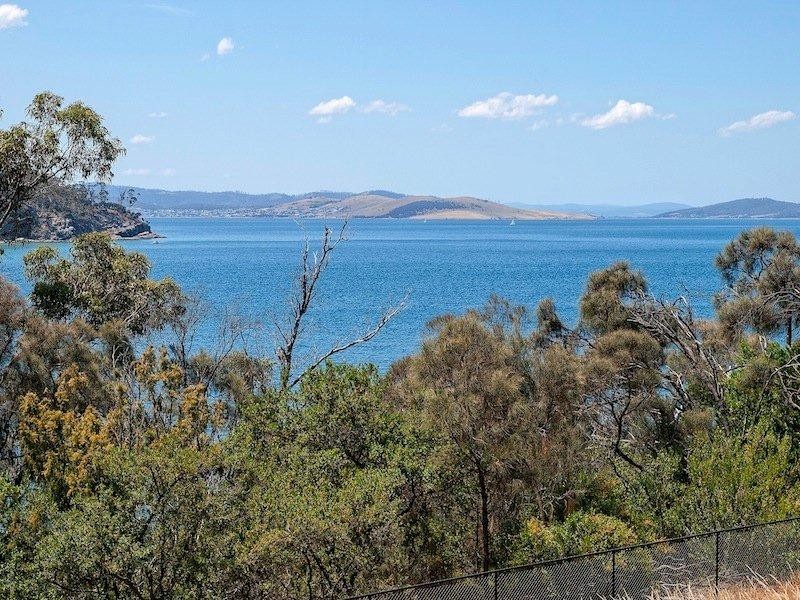 14 Christophers way, Kingston Beach TAS 7050