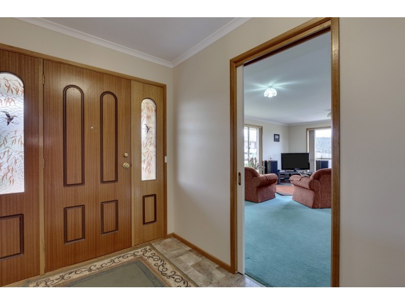 25 Adelong Drive, Kingston TAS 7050