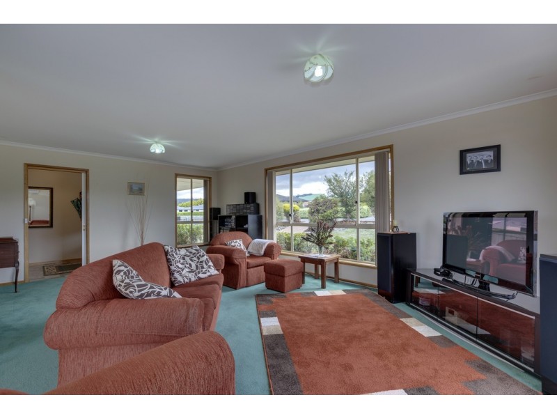 25 Adelong Drive, Kingston TAS 7050