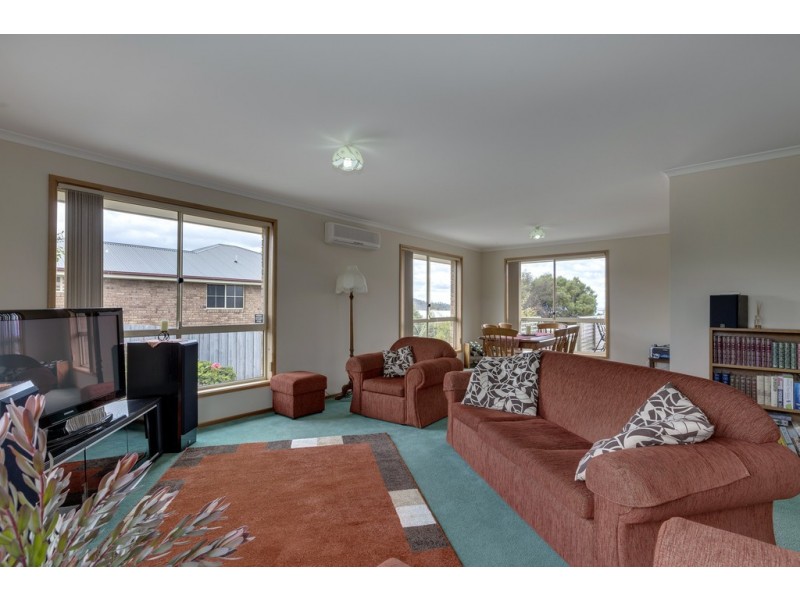 25 Adelong Drive, Kingston TAS 7050