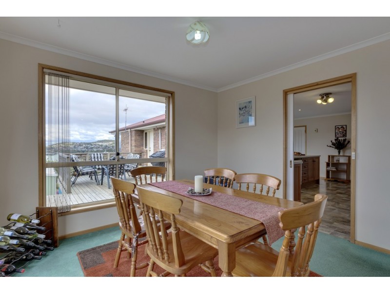 25 Adelong Drive, Kingston TAS 7050