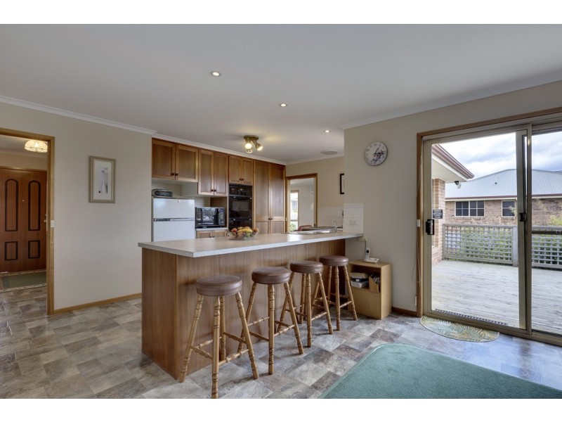 25 Adelong Drive, Kingston TAS 7050