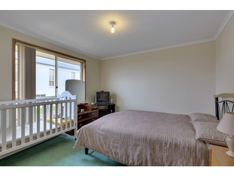 25 Adelong Drive, Kingston TAS 7050