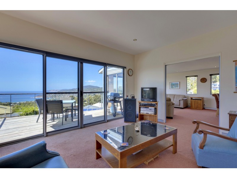 66 Tingira Road, Blackmans Bay TAS 7052