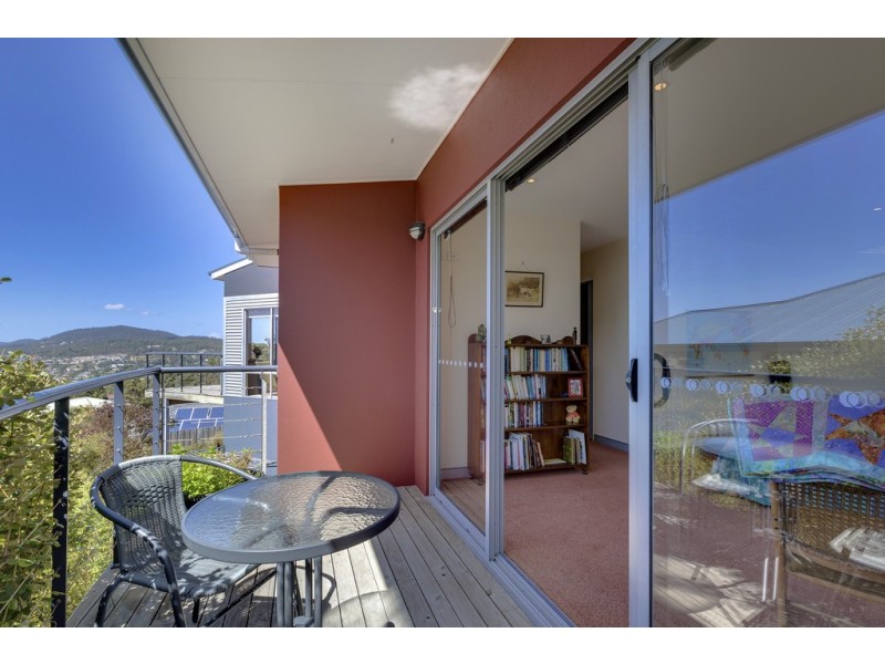 66 Tingira Road, Blackmans Bay TAS 7052