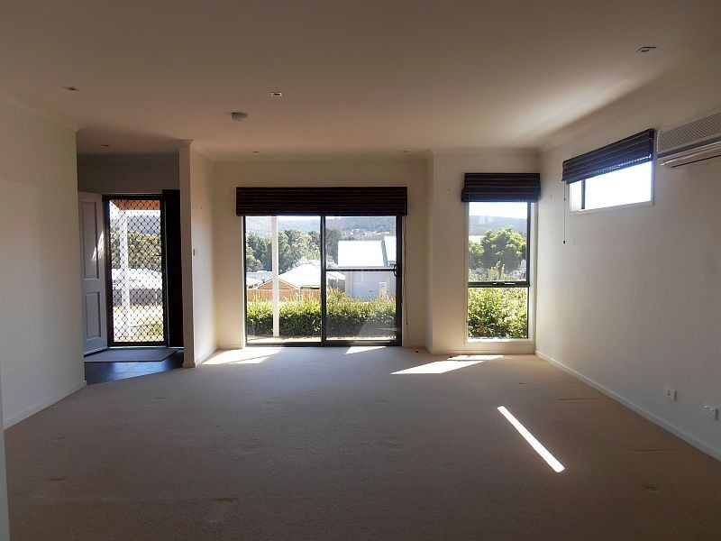 2 George Avenue, Kingston TAS 7050