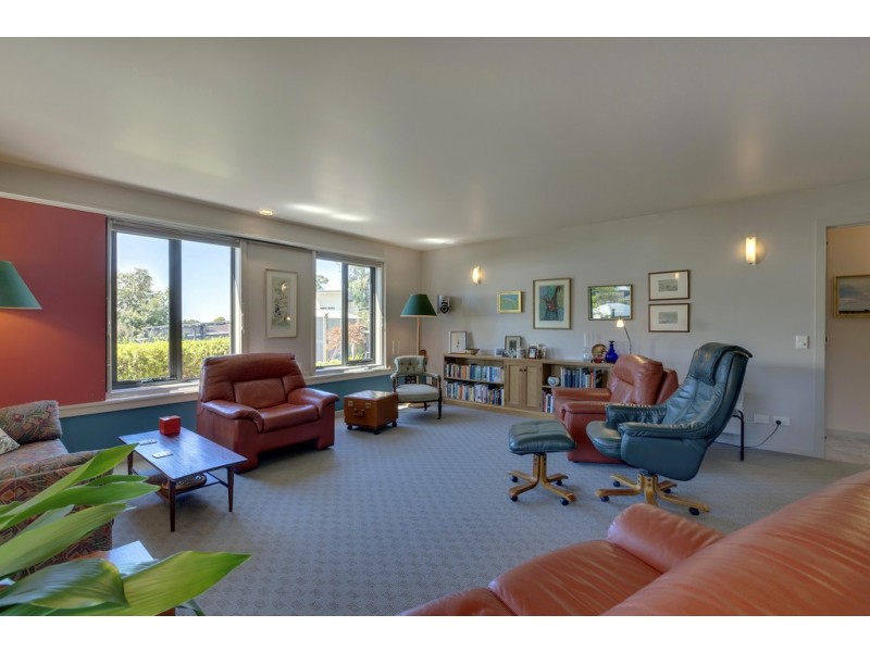 36 Greenhill Drive, Kingston TAS 7050