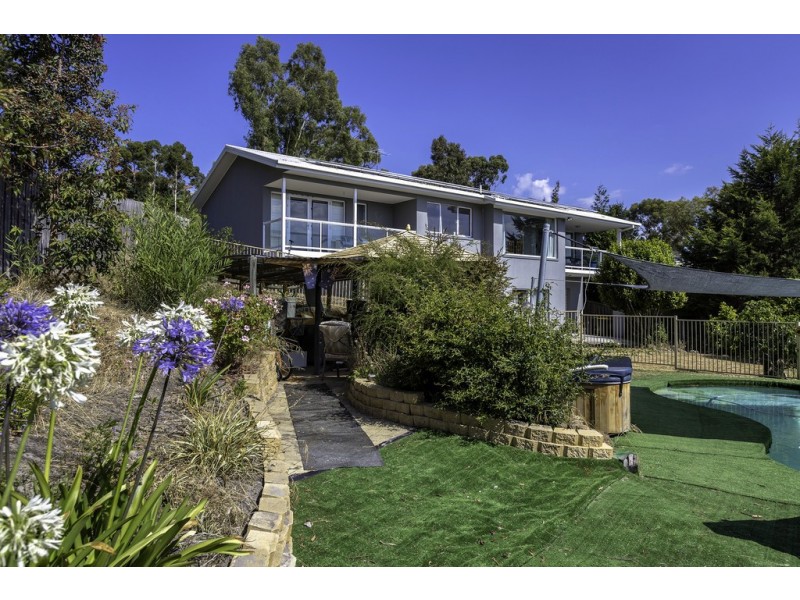 23 Tinderbox Road, Blackmans Bay TAS 7052