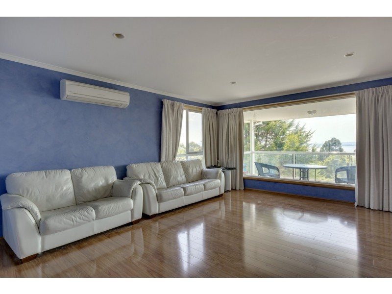 23 Tinderbox Road, Blackmans Bay TAS 7052
