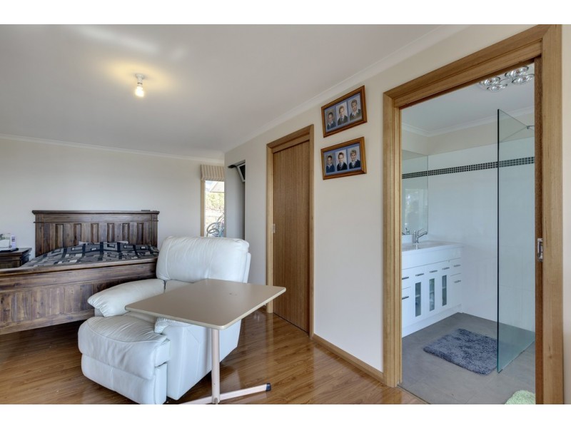 23 Tinderbox Road, Blackmans Bay TAS 7052
