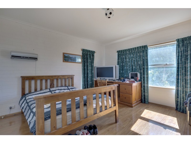 23 Tinderbox Road, Blackmans Bay TAS 7052