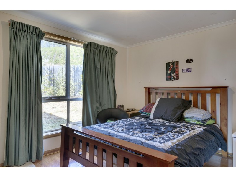 23 Tinderbox Road, Blackmans Bay TAS 7052