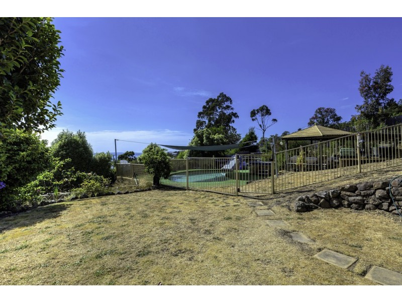 23 Tinderbox Road, Blackmans Bay TAS 7052