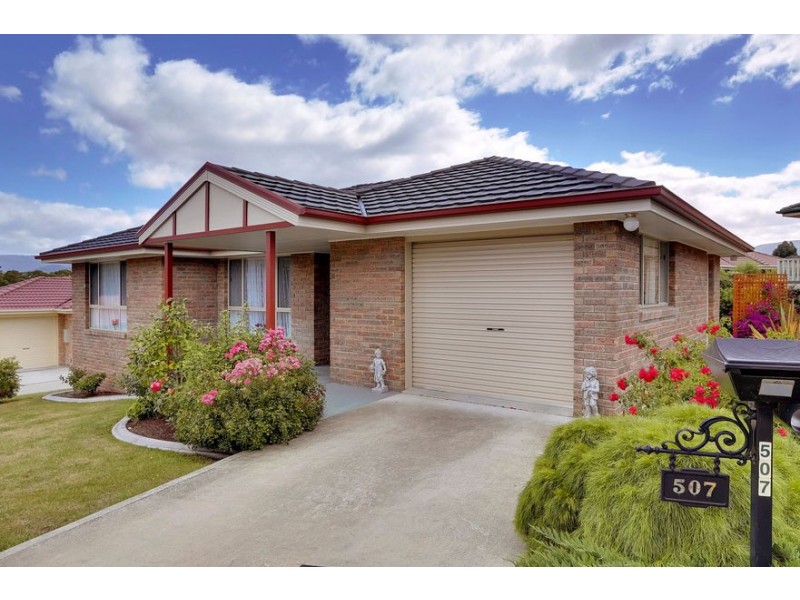 507 Village Drive, Kingston TAS 7050