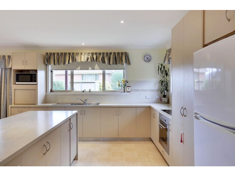 507 Village Drive, Kingston TAS 7050