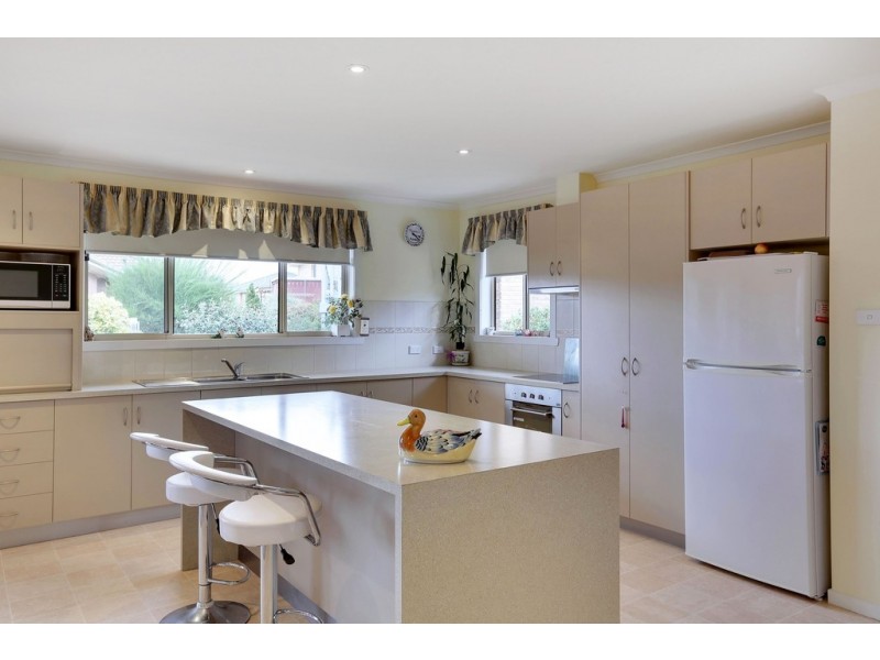 507 Village Drive, Kingston TAS 7050