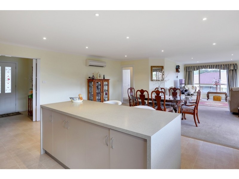 507 Village Drive, Kingston TAS 7050