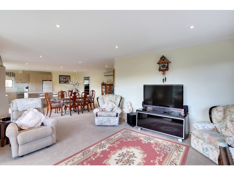 507 Village Drive, Kingston TAS 7050