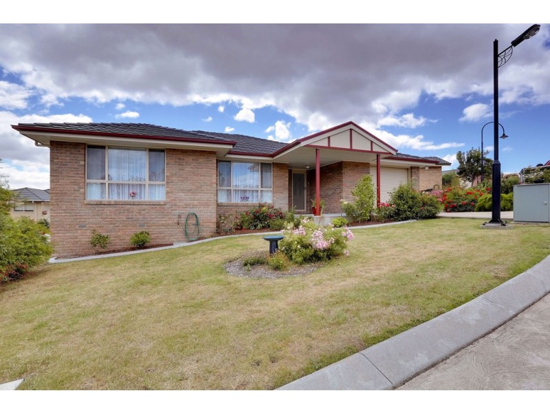 507 Village Drive, Kingston TAS 7050