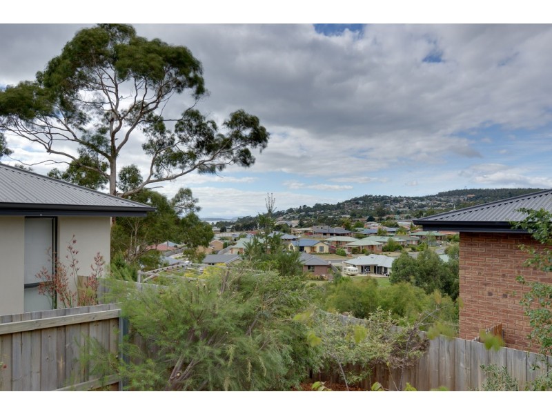 1/3 Olivia Court, Kingston TAS 7050