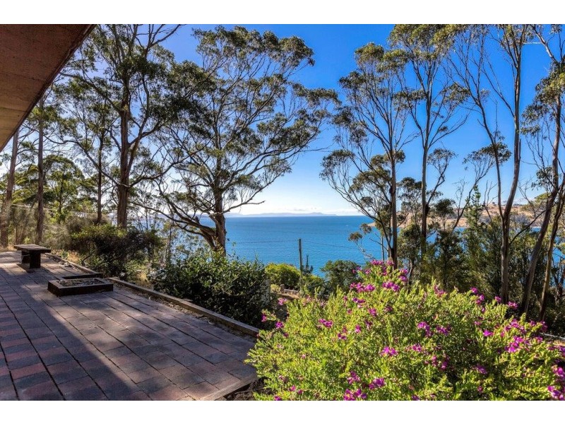 325 Tinderbox Road, Tinderbox TAS 7054