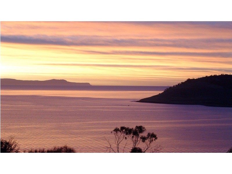 325 Tinderbox Road, Tinderbox TAS 7054