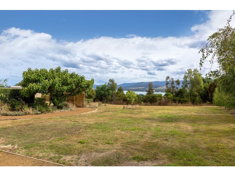 25 Draper Road, Howden TAS 7054
