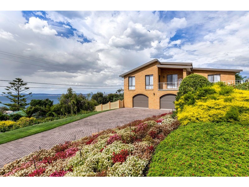 18 Auburn Road, Kingston Beach TAS 7050