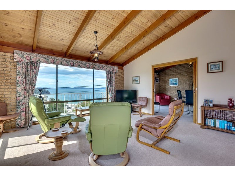 18 Auburn Road, Kingston Beach TAS 7050