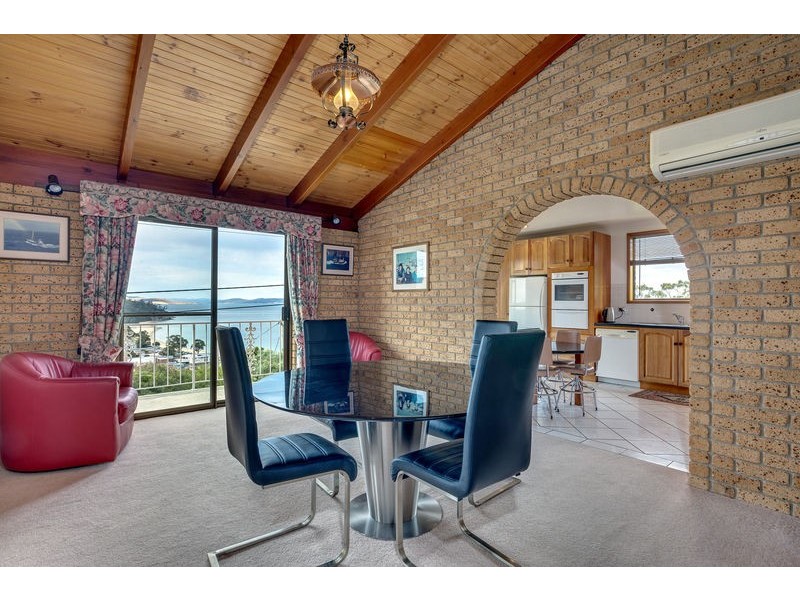 18 Auburn Road, Kingston Beach TAS 7050