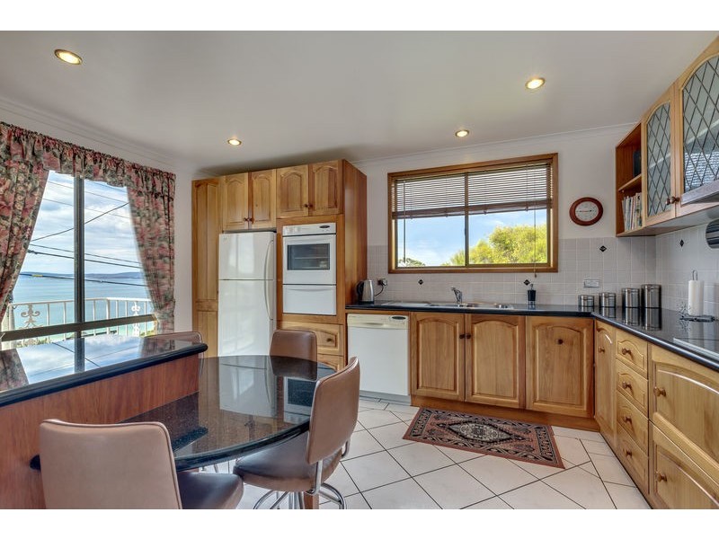 18 Auburn Road, Kingston Beach TAS 7050