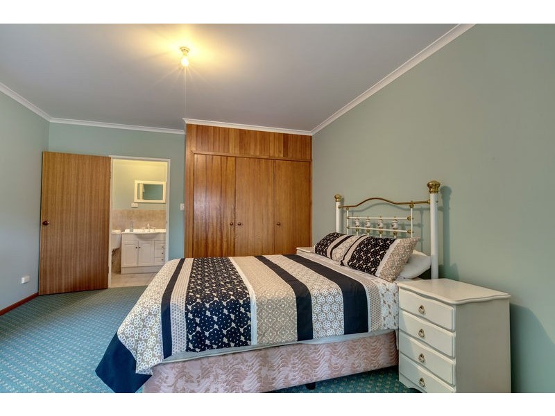 18 Auburn Road, Kingston Beach TAS 7050
