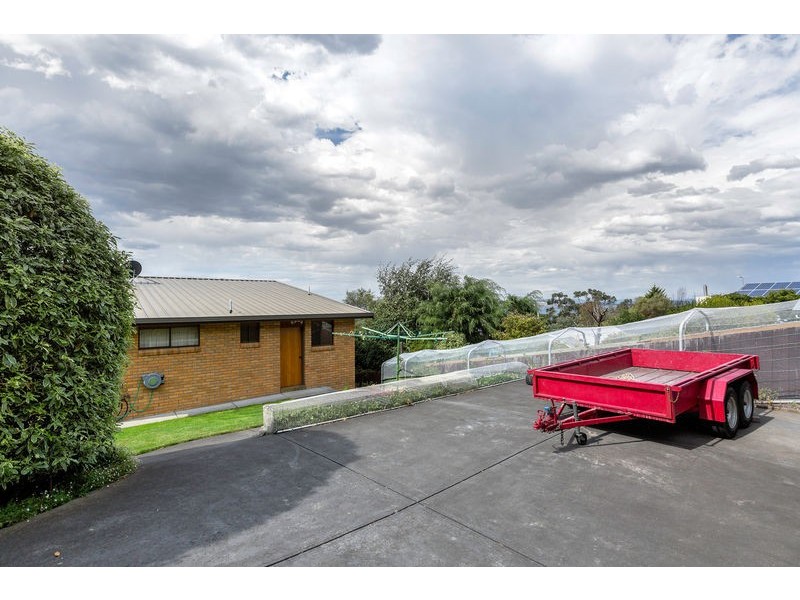 18 Auburn Road, Kingston Beach TAS 7050