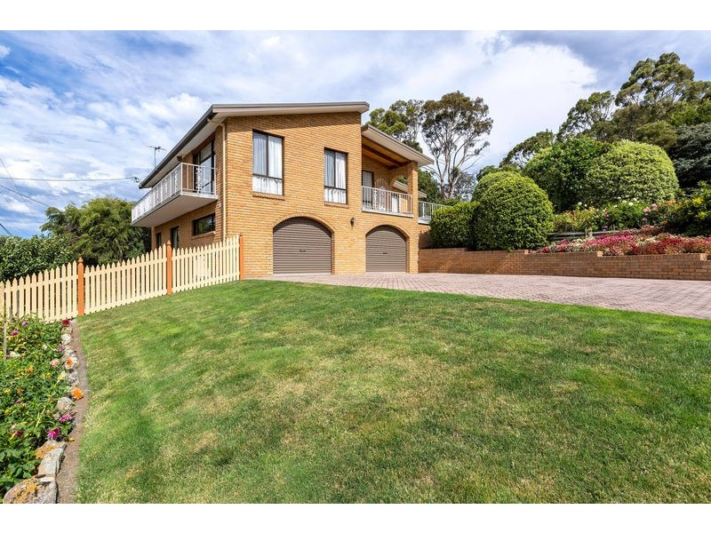 18 Auburn Road, Kingston Beach TAS 7050